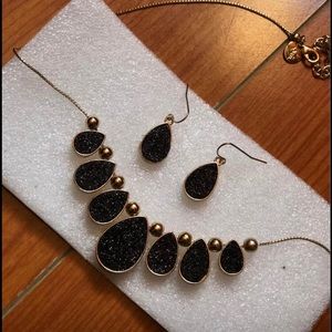 Black and Gold Earring and Necklace Set